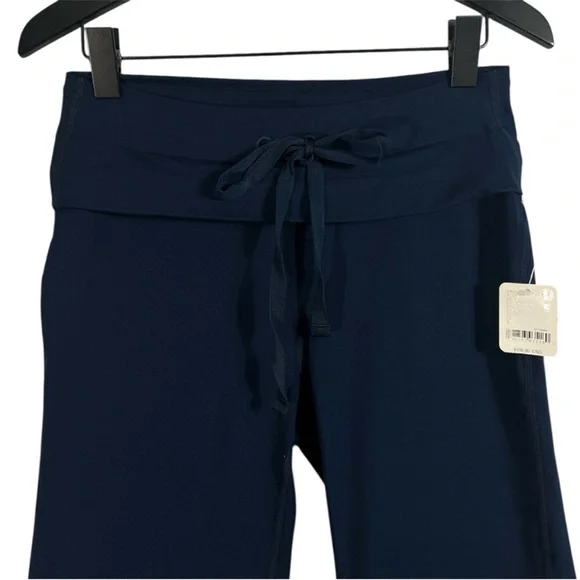 NWT Free People Quick Step Bubble Pants size Medium in Midnight Navy - Picture 4 of 8